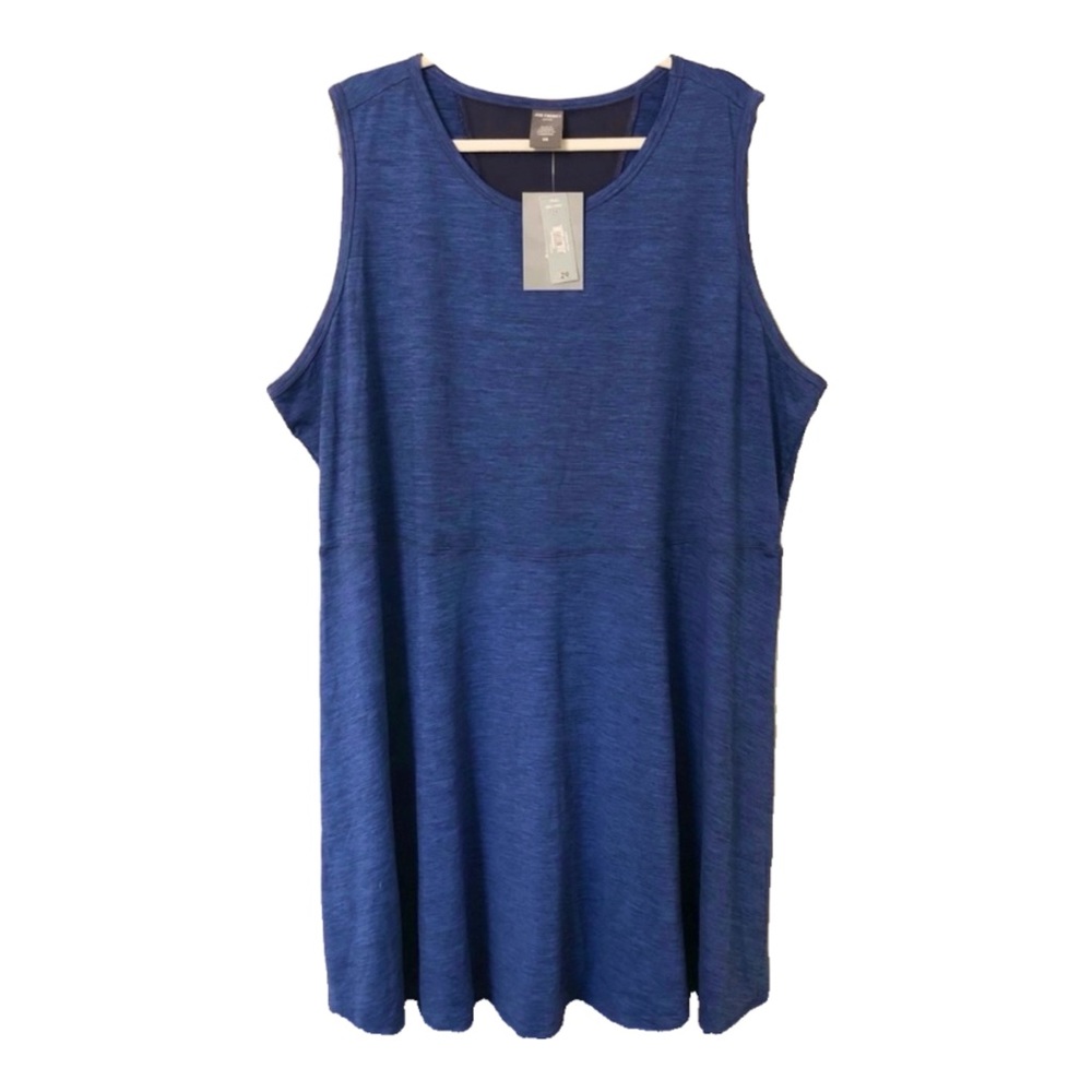 🆕 NWT Long Blue Workout Tank